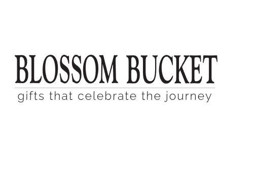 Blossom Bucket Set Presepe In Resina 'B-E-L-I-E-V-E' - 7 Lettere Natalizie Alte 5 Cm