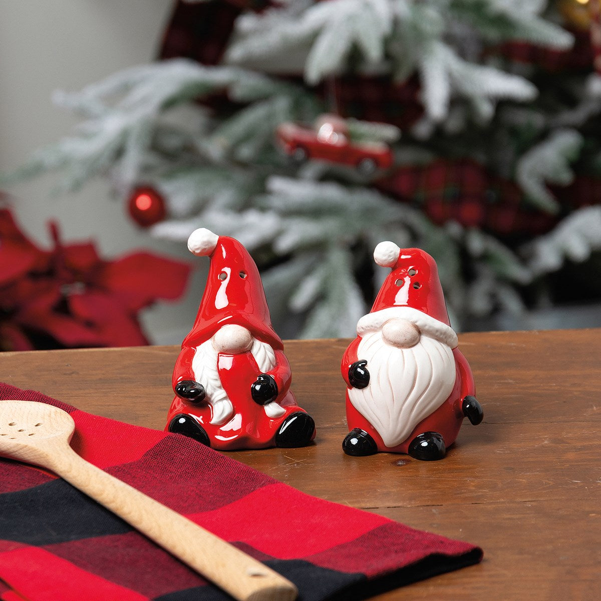 Salt & Pepper Shakers Set - Santas
