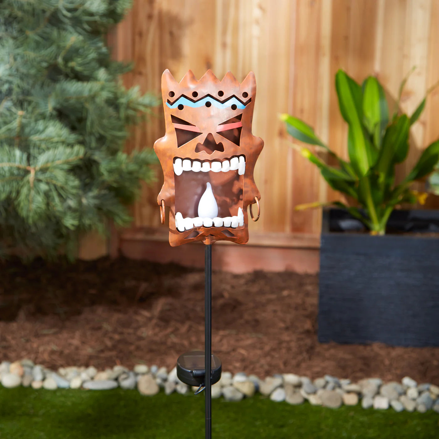 Tiki-Kapakapa Solar Stake