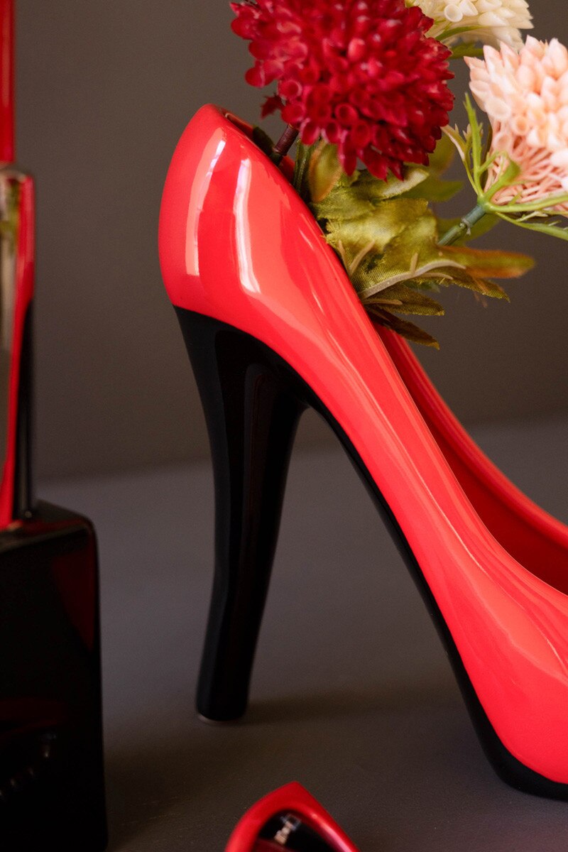 Set of 2 Ceramic Lipstick and High Heel Vases