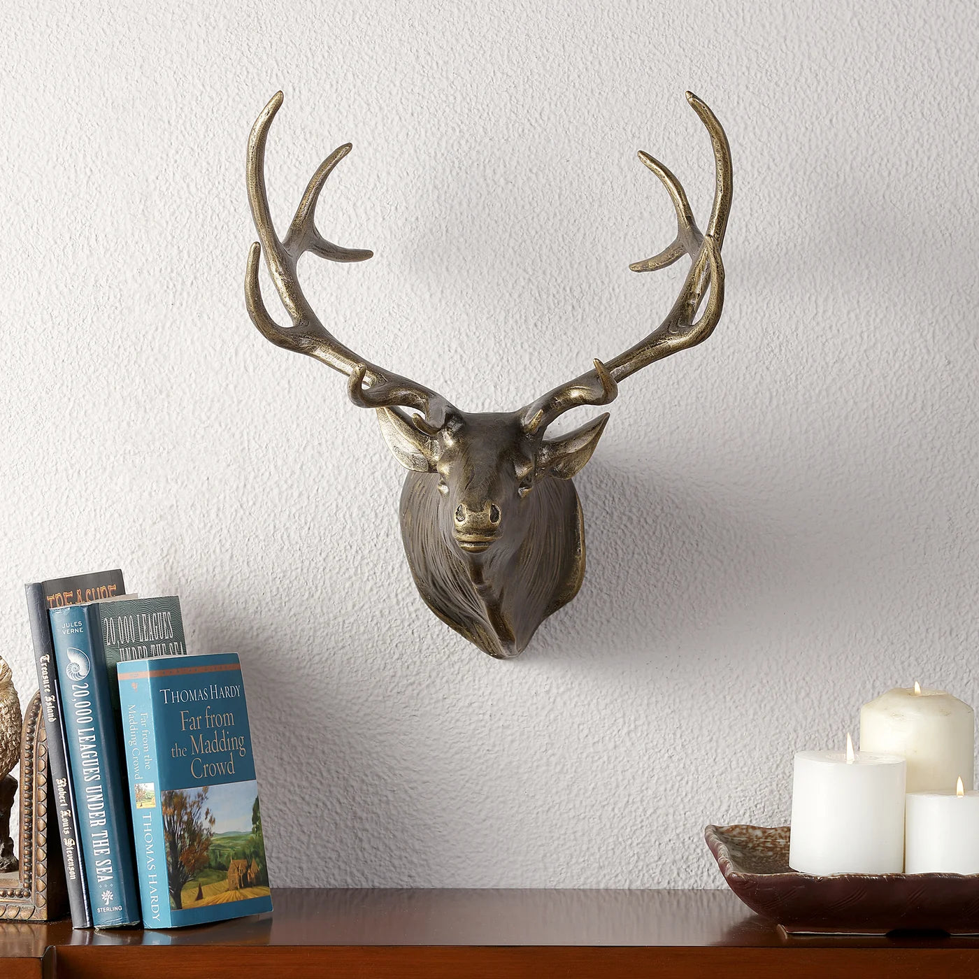 Noble Deer Head Wall Decor