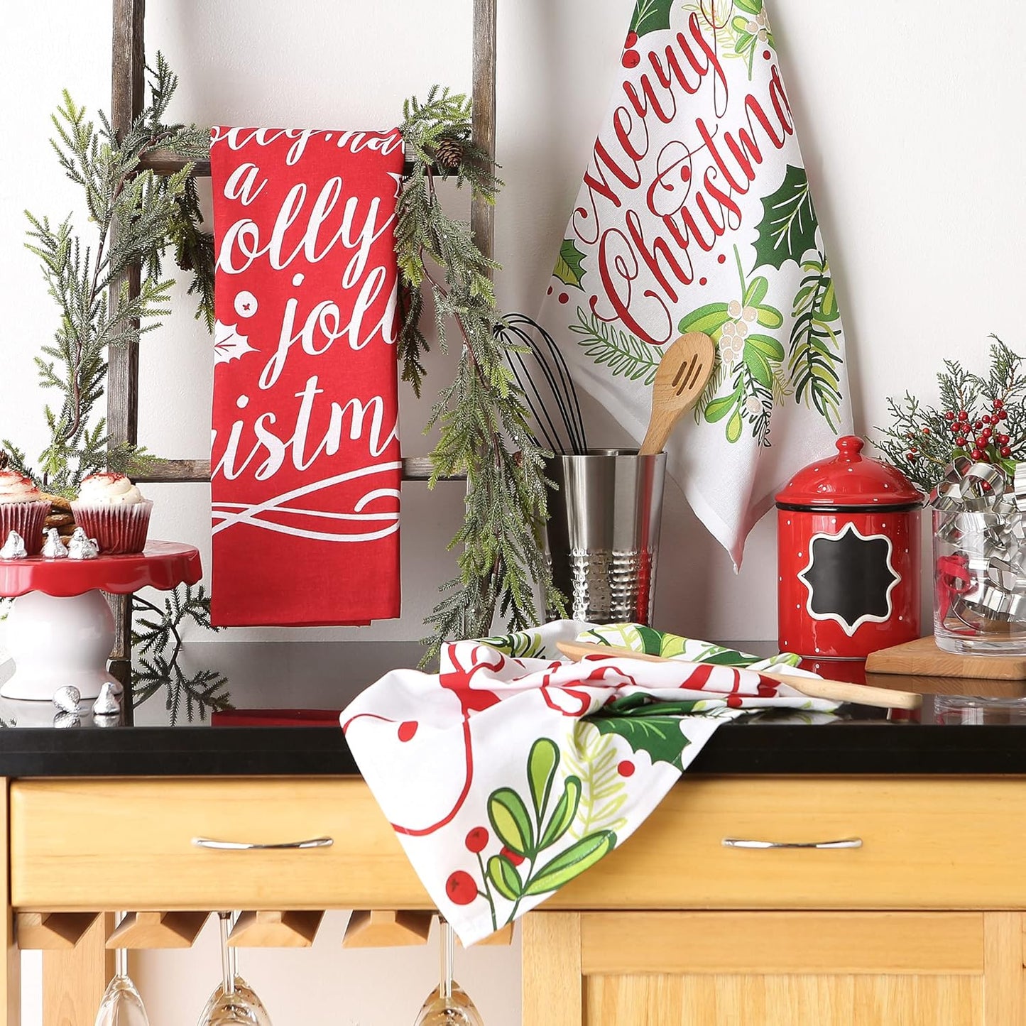 Red/Green Boughts Of Holiday Set/3