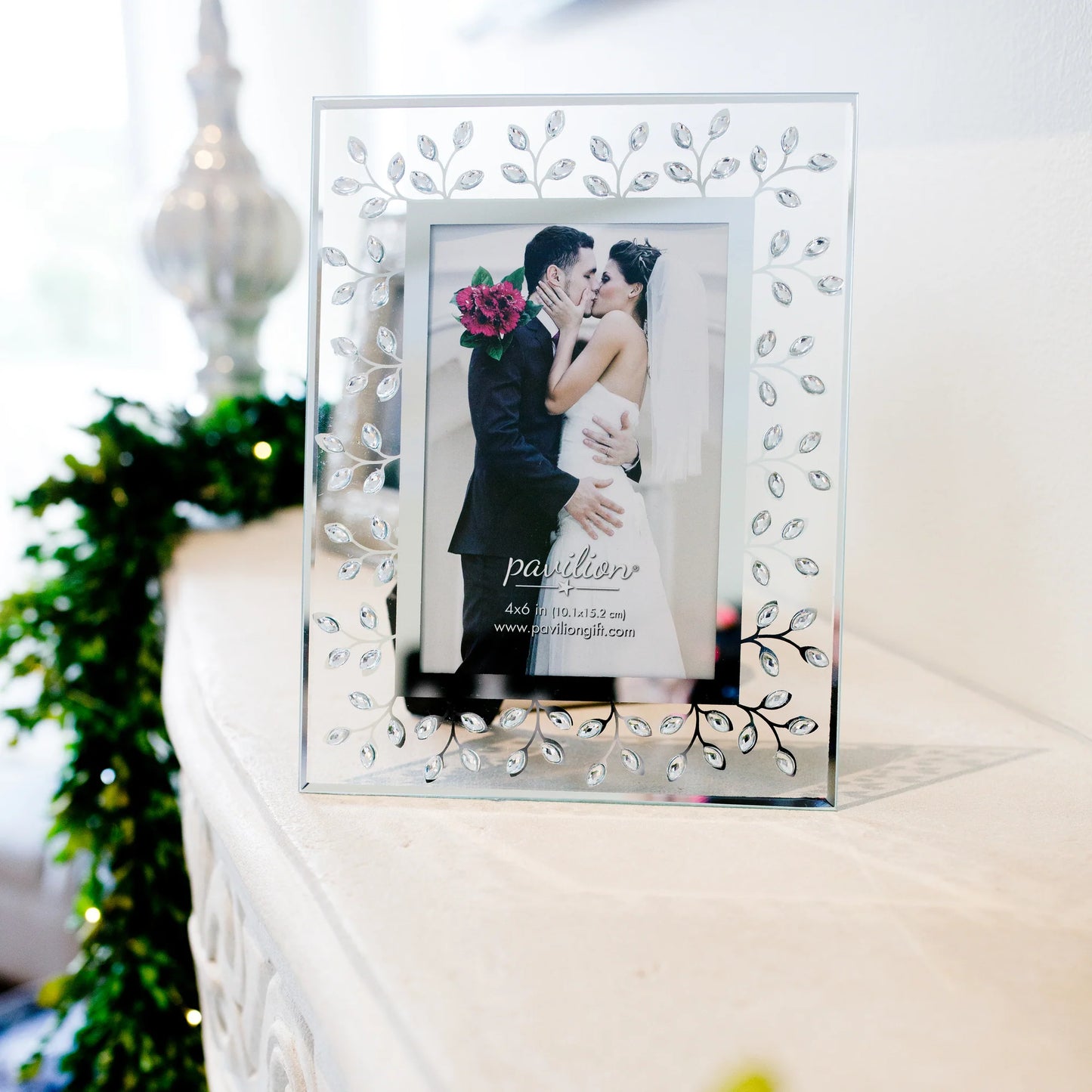 Crystal Gems And Mirror 7.25" x 9.25" Frame (Holds 4" x 6" Photo)