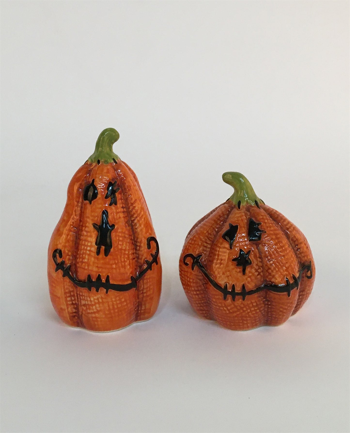 Stitched Pumpkin Salt & Pepper Set