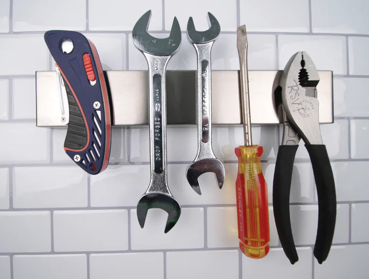 Deluxe Magnetic Knife Bar 10in