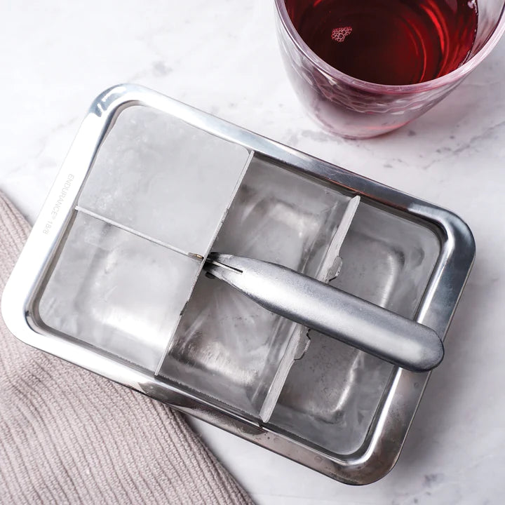 Large Cubes Ice Tray
