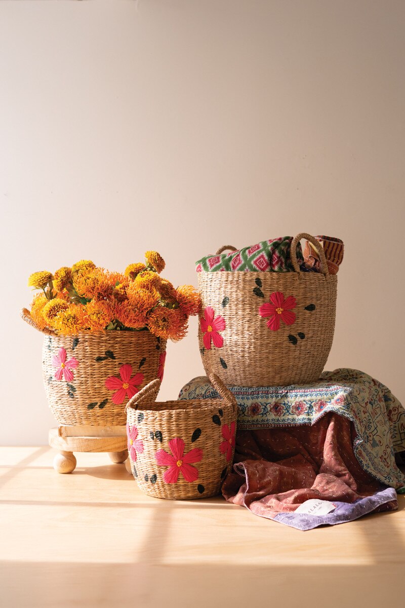 Set of 3 Seagrass Baskets with Embroidered Flowers