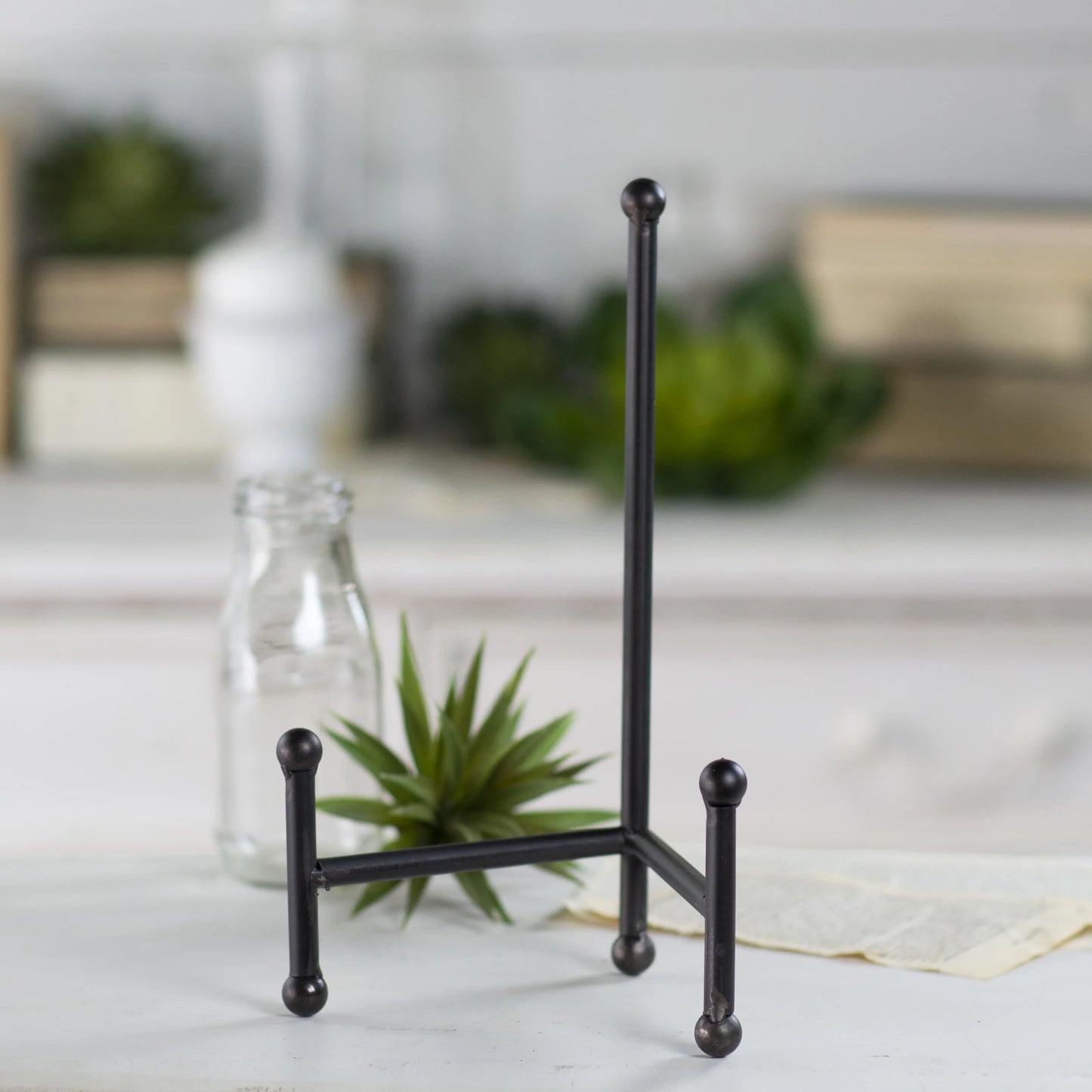 11" Metal Easel Medium