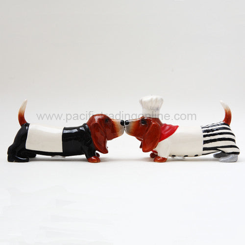 Kissing Basset Hounds Chef Dogs Magnetic Salt And Pepper Shakers Set