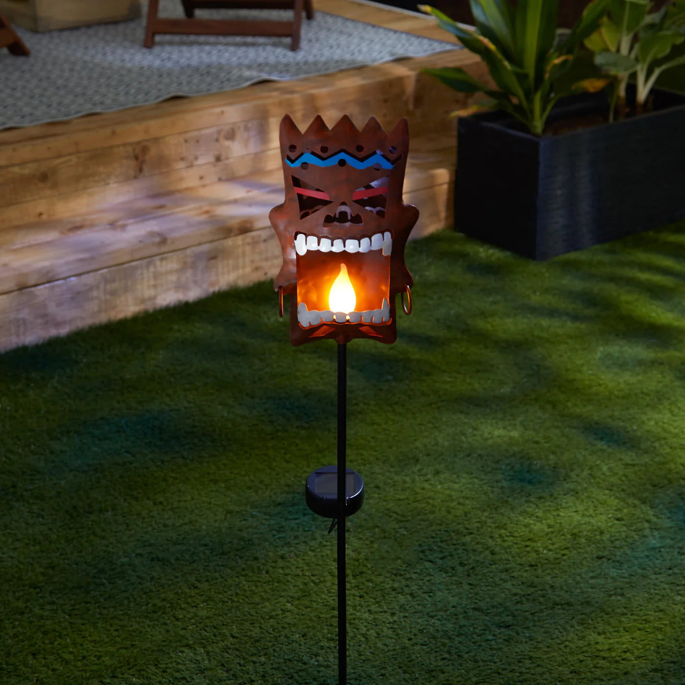 Tiki-Kapakapa Solar Stake