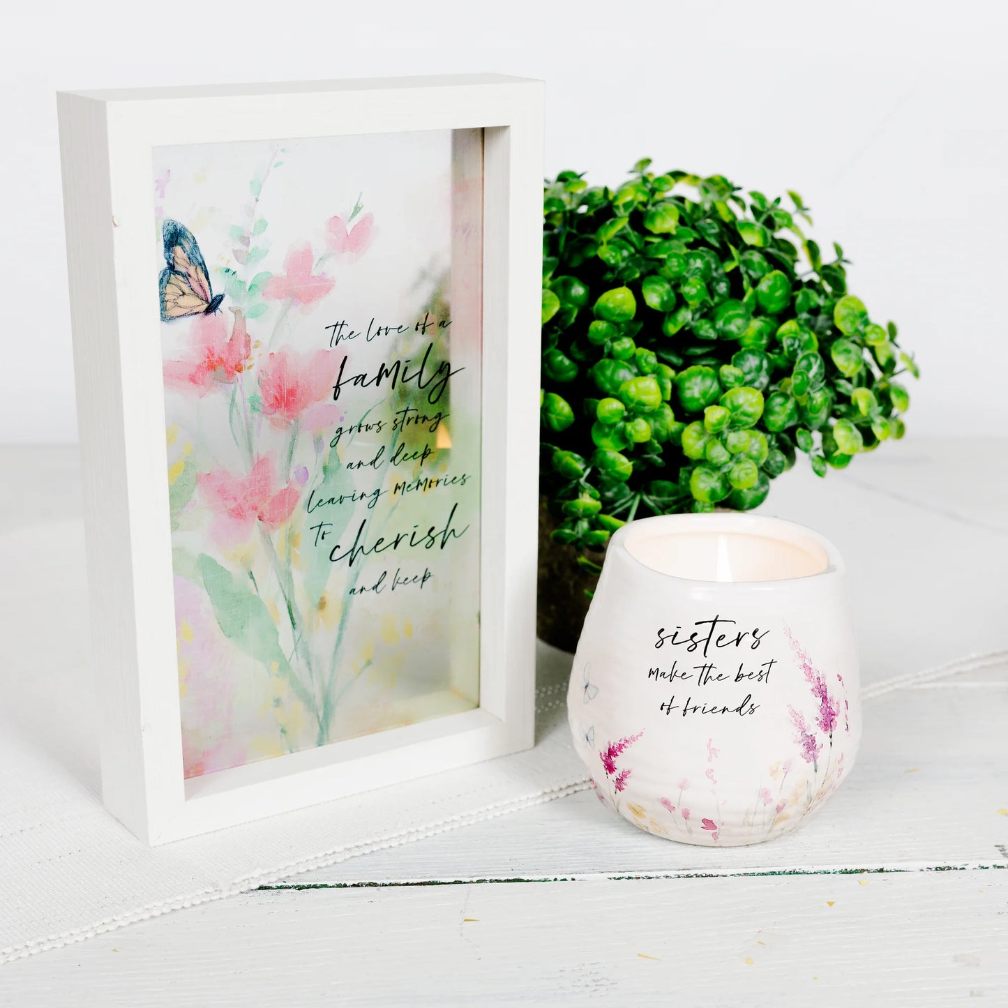 Sisters 8 oz - 100% Soy Wax Candle Scent: Tranquility