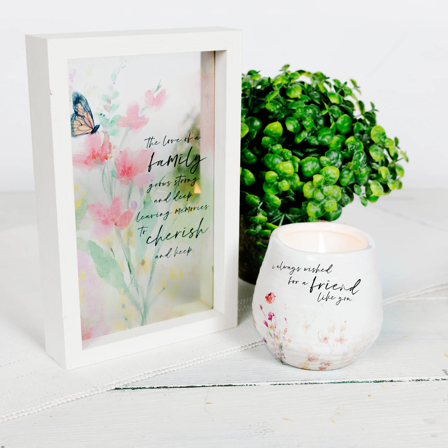 Friend 8 oz - 100% Soy Wax Candle Scent: Tranquility