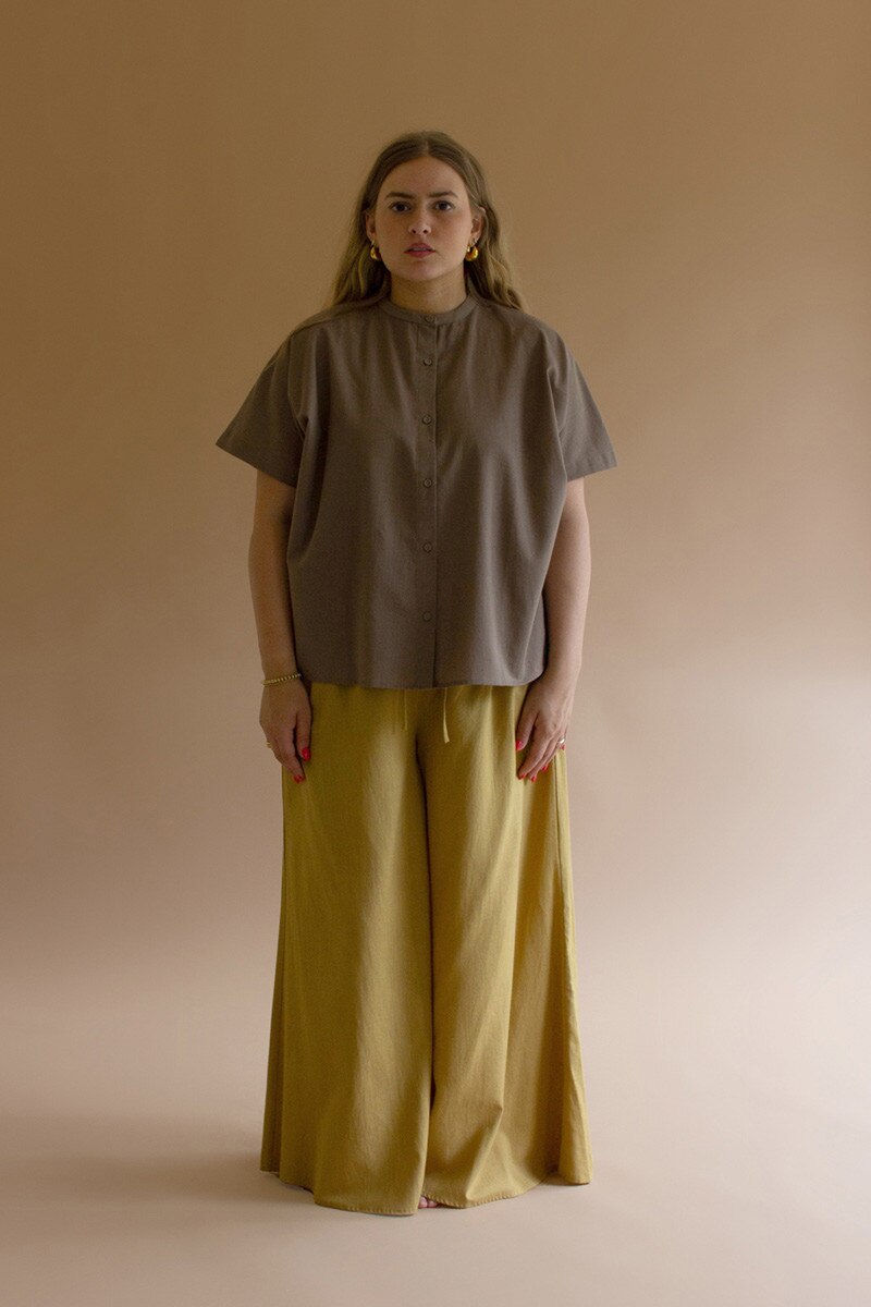 Mocha High-Neck Buttondown Short-Sleeve Blouse