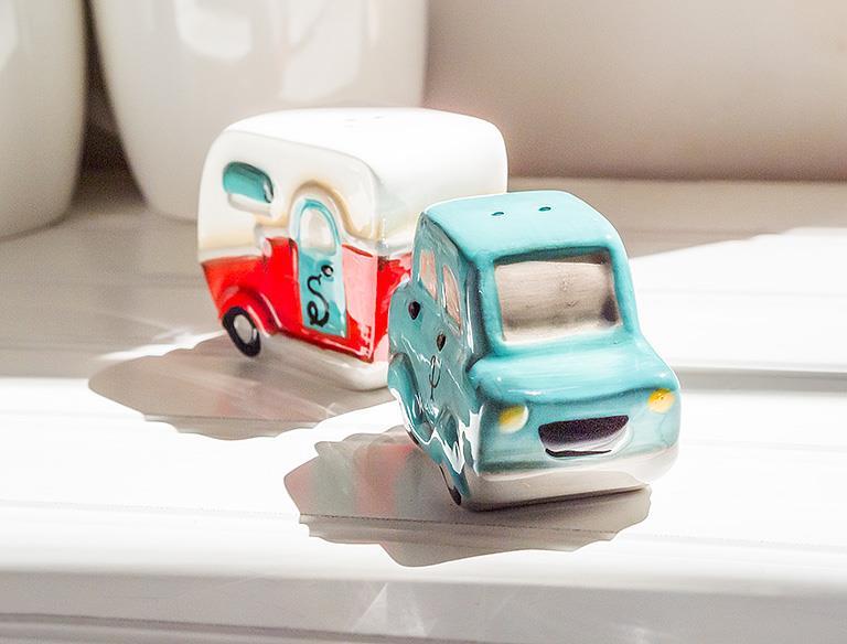 Car & Camper Salt & Pepper