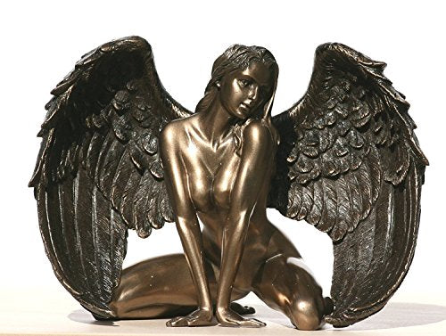 Winged Nude Female Kneeling With Hands In Front (Mbz)