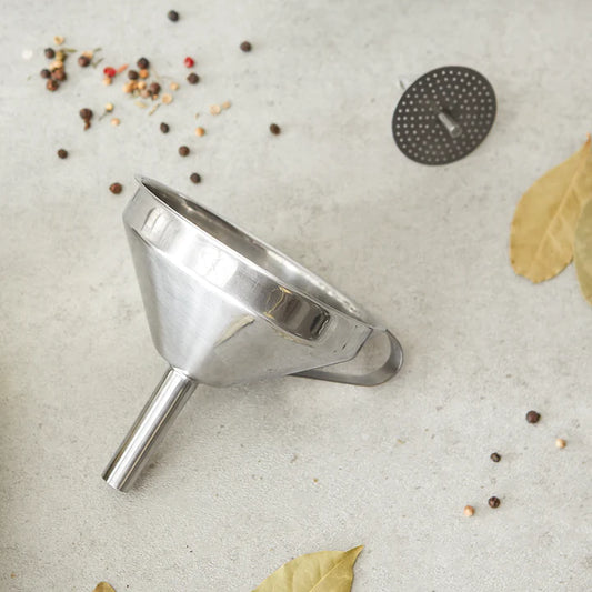 Deluxe Funnel - Removable Filter - 4 In