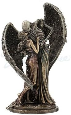 The Kiss Of Death Gothic Weeping Angel