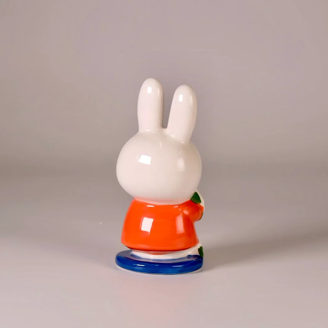Miffy's Daisy Bouquet Figurine