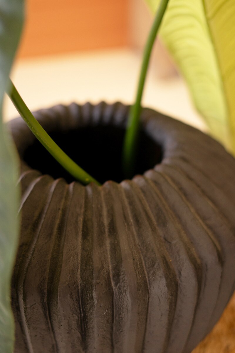 Short Black Stone Composite Urn with Fluted Detail