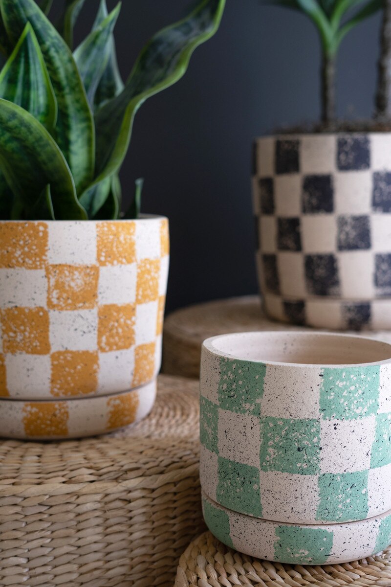 Set of 3 Checkered Clay Planters with Trays