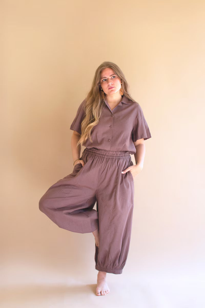 Mulberry Short-Sleeve Button-Front Blouse with Collar