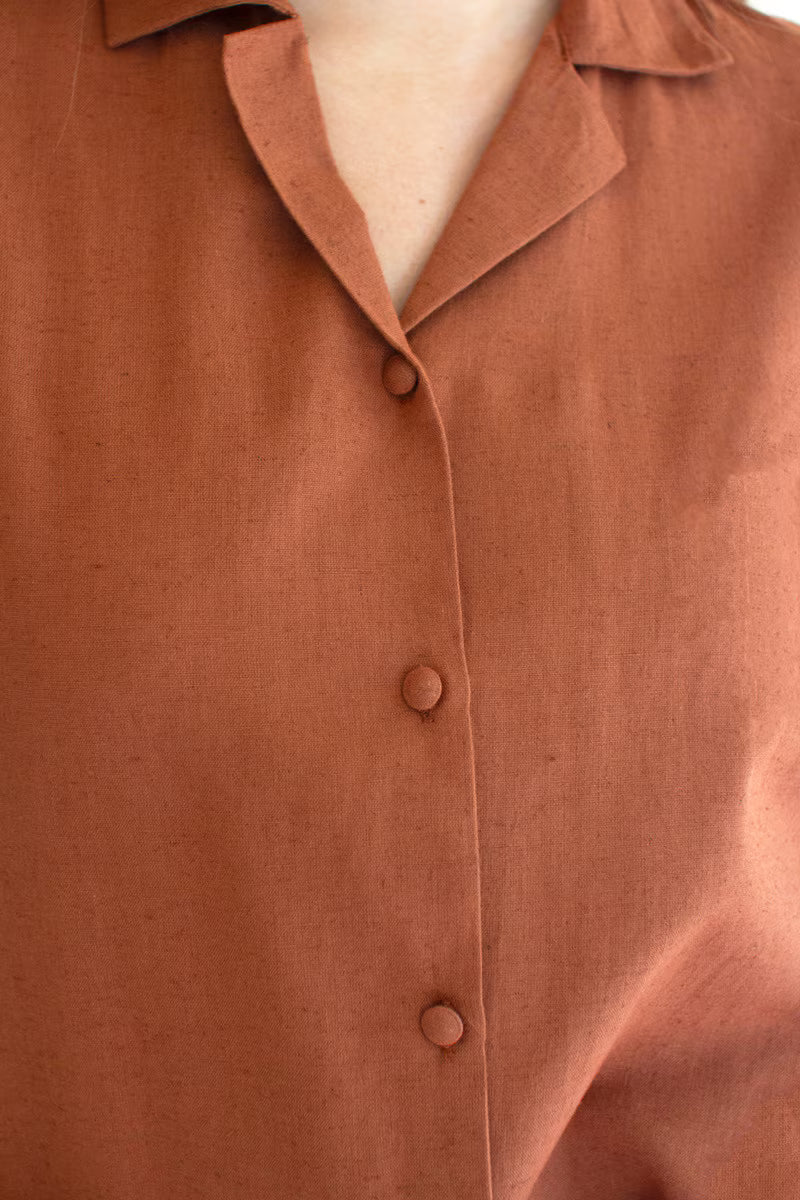 Cinnamon Short-Sleeve Button-Front Blouse with Collar
