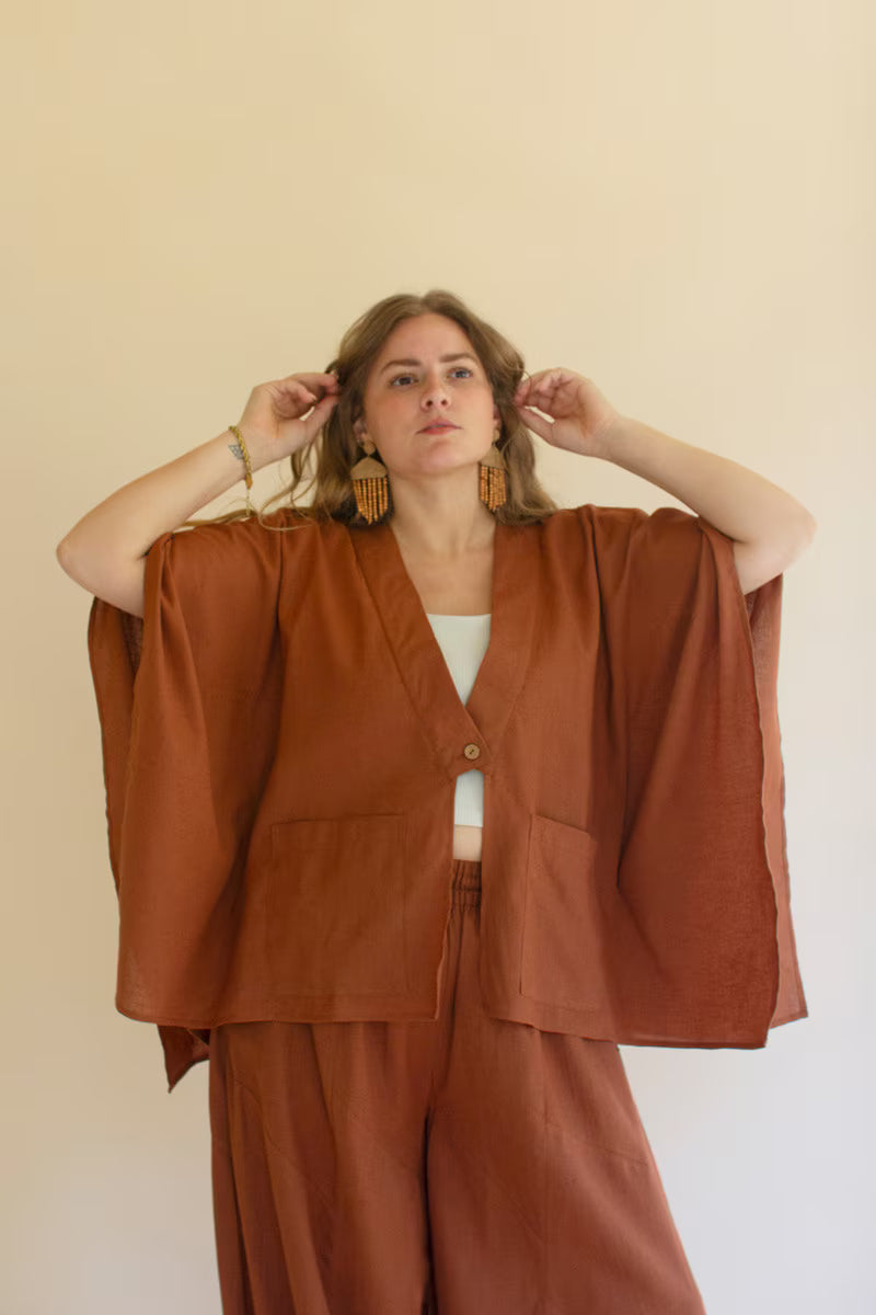 Cinnamon Winged-Sleeve Kimono with Front Pockets and Button