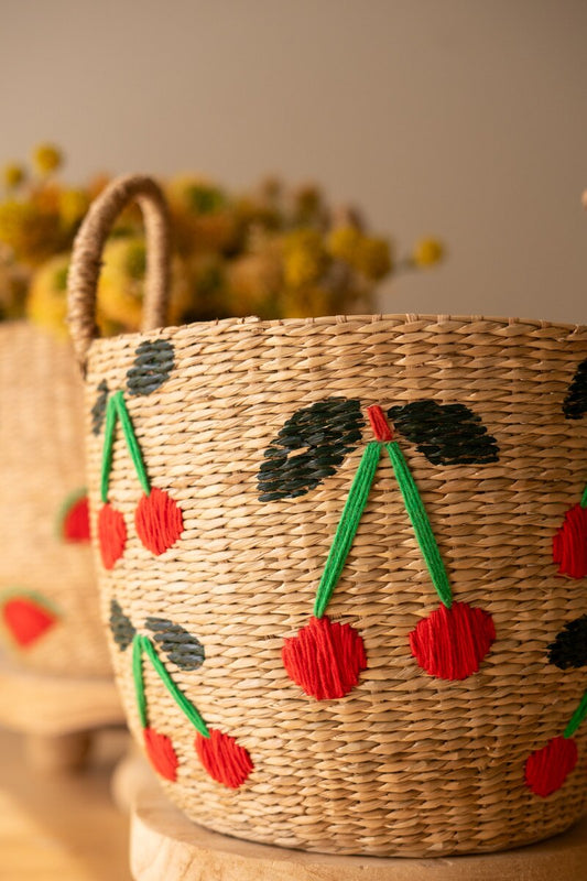 Set of 3 Seagrass Baskets with Embroidered Fruit
