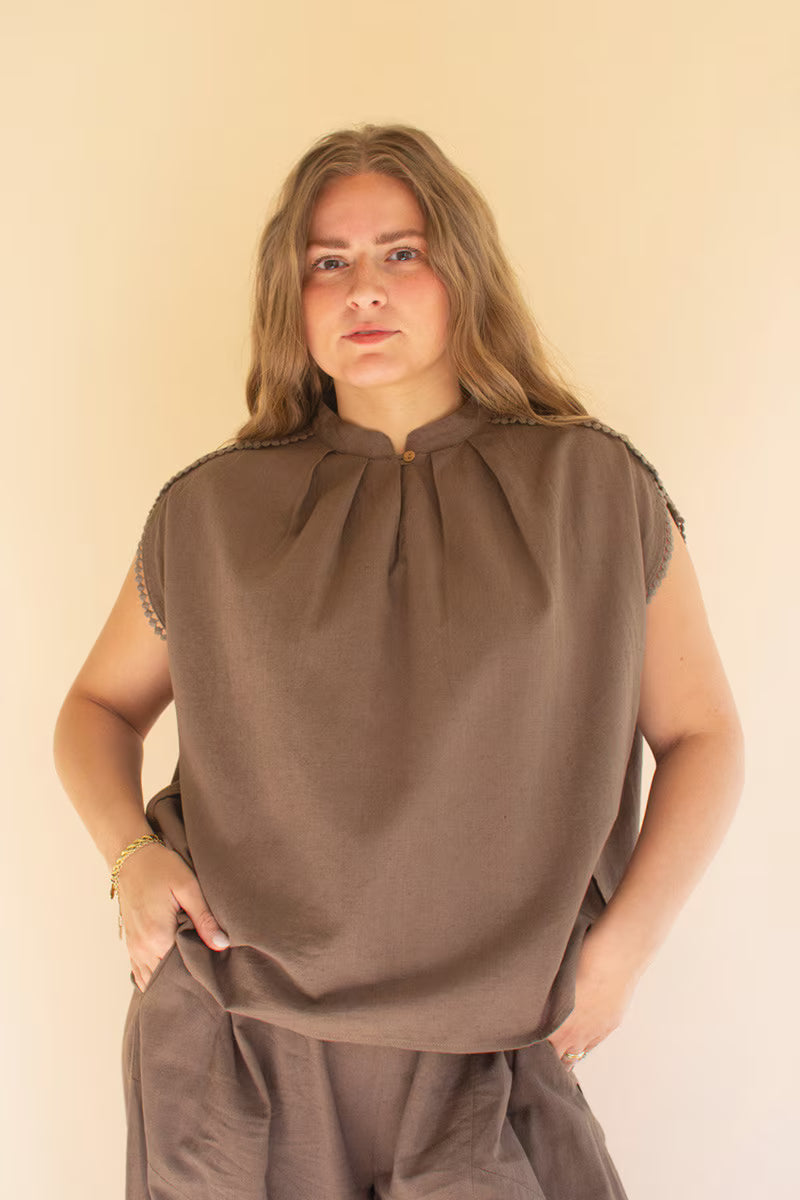 Oregano High-Neck Shortsleeve Blouse with Flat Pom-Pom Lace Detail