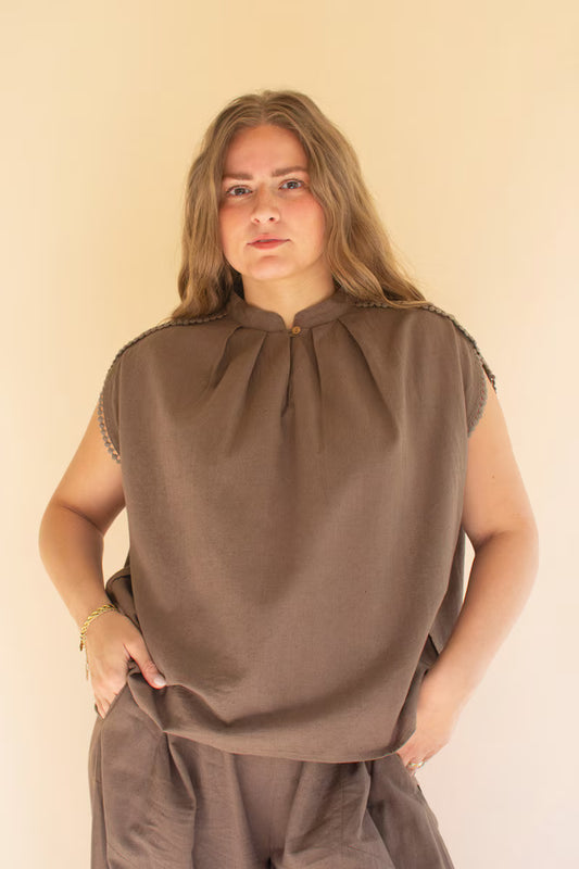 Oregano High-Neck Shortsleeve Blouse with Flat Pom-Pom Lace Detail