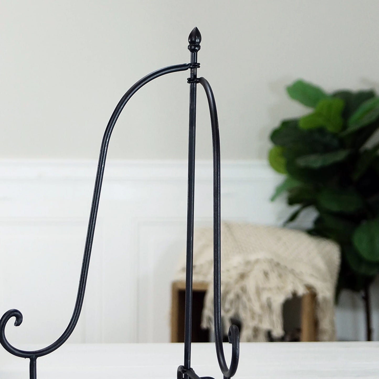 20" Metal Easel