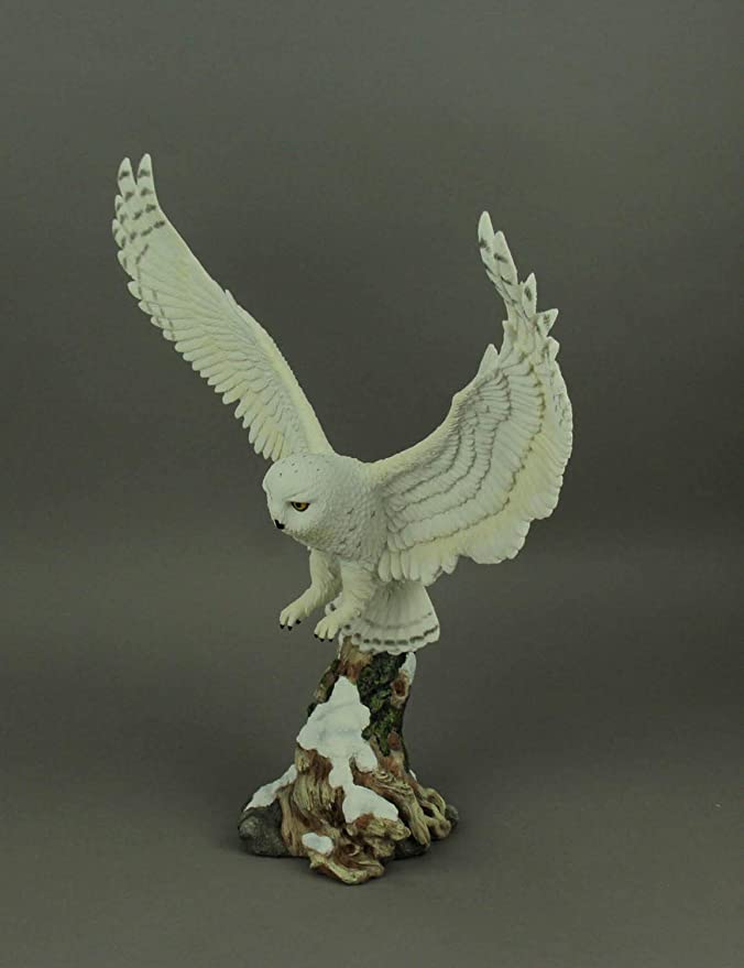 Flying Snowy Owl