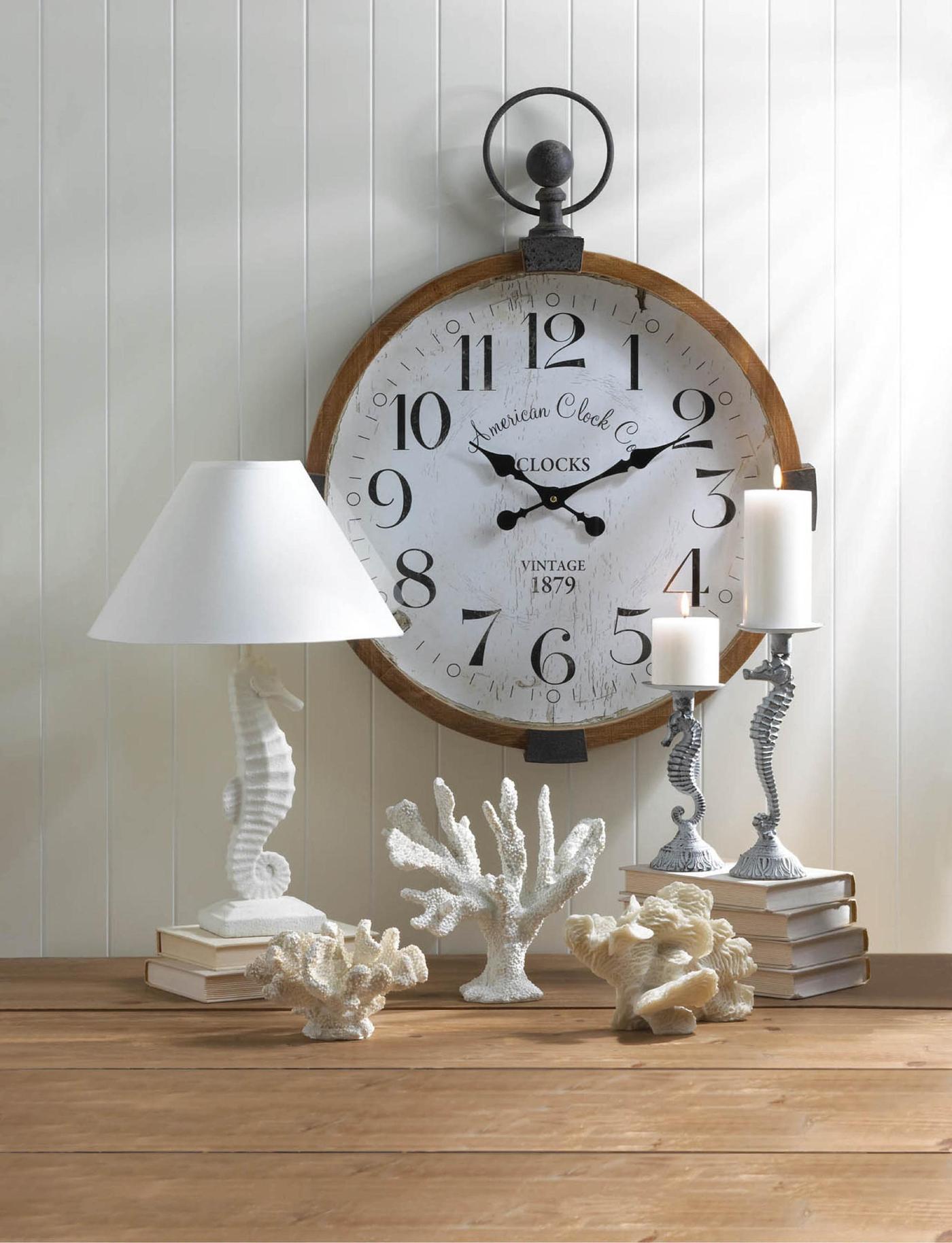 White Seahorse Table Lamp
